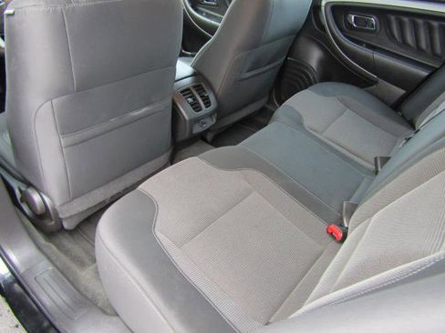 Used 2018 Ford Taurus SEL image 17