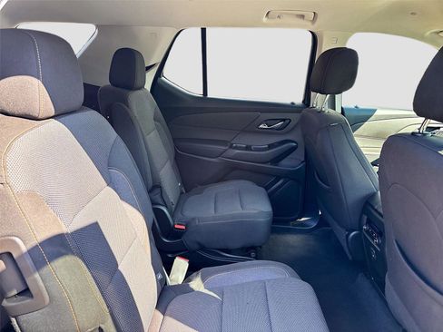 Used 2020 Chevrolet Traverse LT w/ Driver Confidence II Package image 32