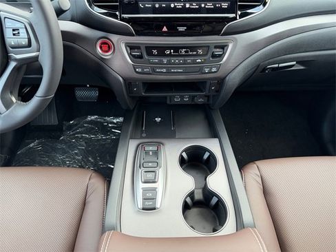 New 2025 Honda Ridgeline RTL image 11