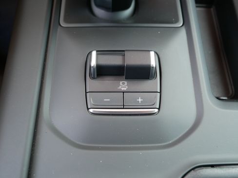 Used 2025 GMC Sierra 1500 Denali Ultimate AWD/4WD image 31