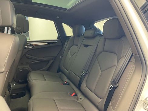 New 2026 Porsche Macan image 17