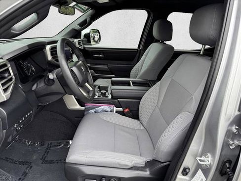 Certified 2025 Toyota Tundra SR5 w/ TRD Off-Road Package AWD/4WD image 10