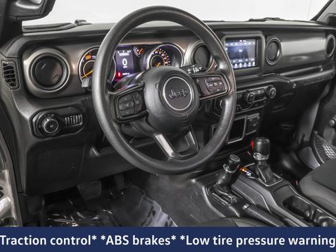 Used 2022 Jeep Wrangler Sport AWD/4WD image 5
