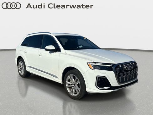 Used 2025 Audi Q7 3.0T Premium Plus AWD/4WD image 4