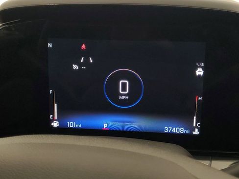 Used 2025 Chevrolet Trax LT image 17