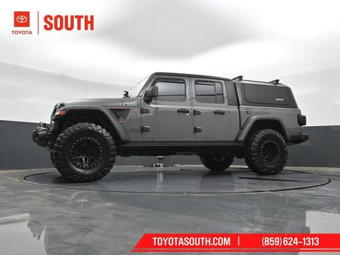 Used 2021 Jeep Gladiator Mojave w/ Dual Top Group AWD/4WD image 39