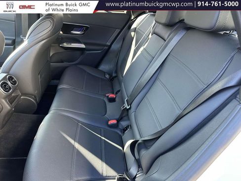 Used 2024 Mercedes-Benz GLC 300 4MATIC image 16