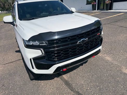 Used 2022 Chevrolet Suburban Z71 w/ Z71 Off-Road Package AWD/4WD image 13