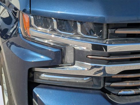 Used 2020 Chevrolet Silverado 1500 High Country image 9