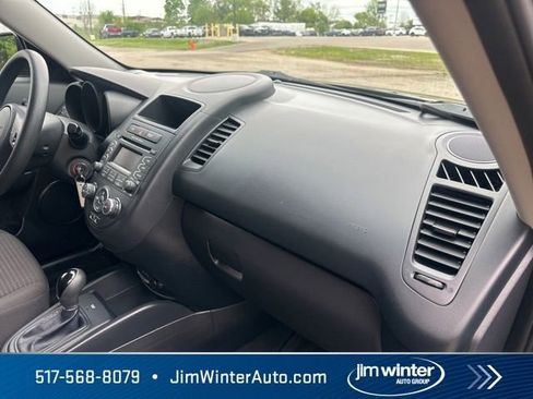 Used 2013 Kia Soul FWD image 12