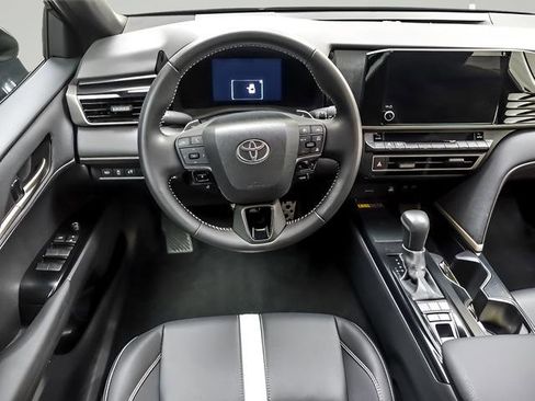 Certified 2025 Toyota Camry SE image 12