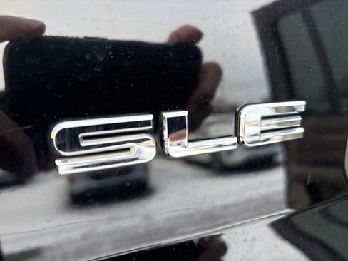 Used 2017 GMC Yukon XL SLE image 14