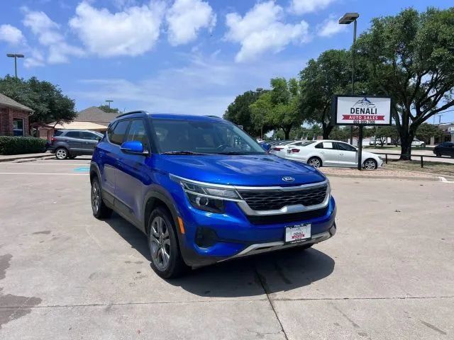 Used 2021 Kia Seltos S FWD image 1