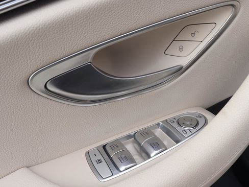 Used 2022 Mercedes-Benz E 350 E 350 image 22