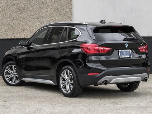 Used 2017 BMW X1 xDrive28i w/ Premium Package AWD/4WD image 10