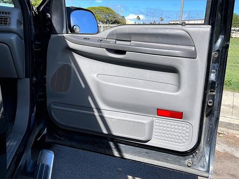 Used 2004 Ford F250 XL image 19