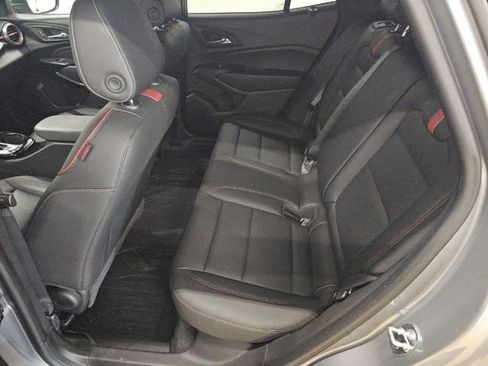 Used 2024 Chevrolet Trax RS w/ Sunroof Package FWD image 11