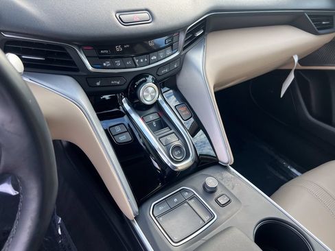 Certified 2025 Acura TLX w/ Technology Package FWD image 21
