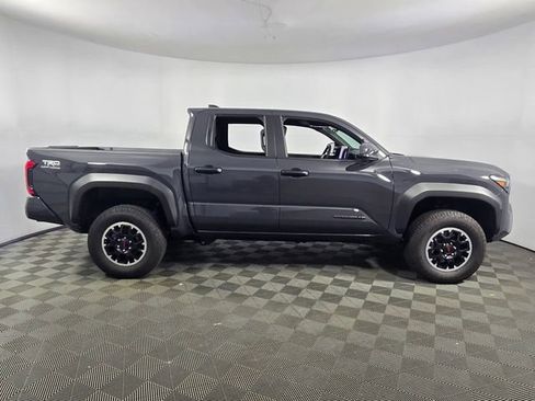 Used 2024 Toyota Tacoma TRD Off-Road AWD/4WD image 10