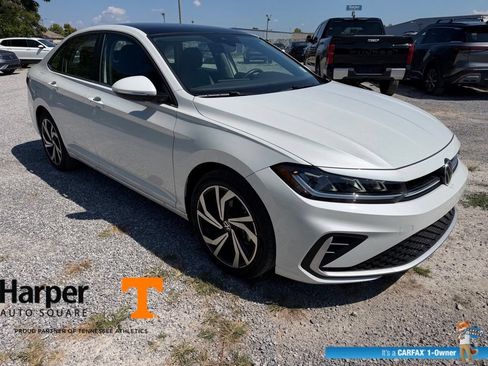 Used 2025 Volkswagen Jetta SEL FWD image 7