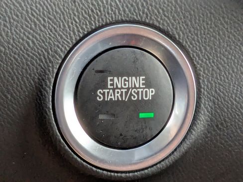 Used 2023 GMC Terrain SLT image 34