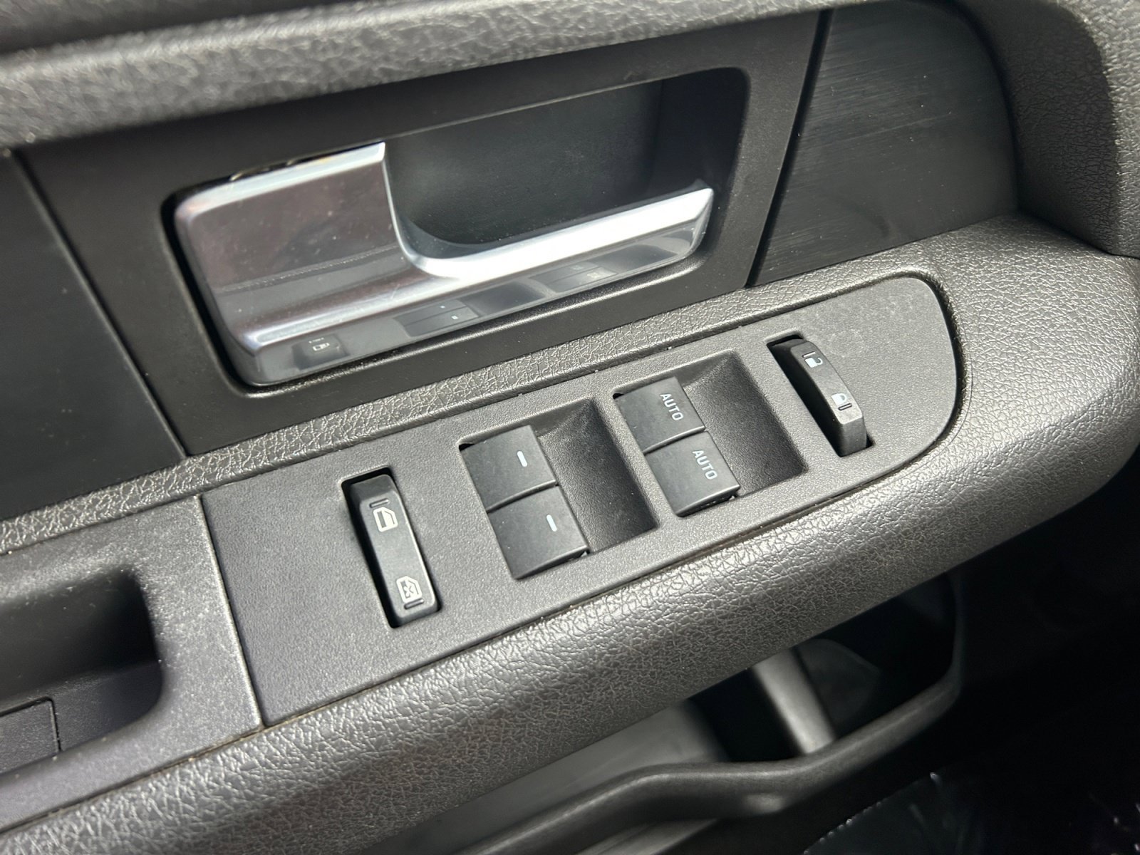 Used 2014 Ford F150 FX4 w/ Equipment Group 402A Luxury AWD/4WD image 28