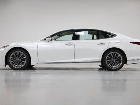 Used 2019 Lexus LS 500 AWD image 12