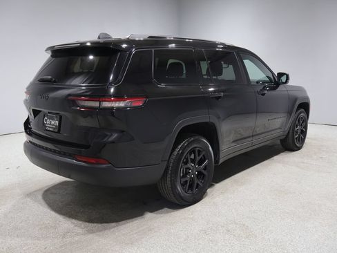 Used 2024 Jeep Grand Cherokee L Altitude AWD/4WD image 2