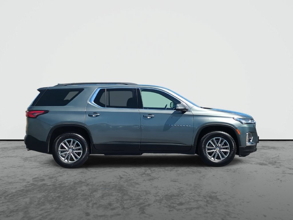 Used 2023 Chevrolet Traverse LT FWD image 9