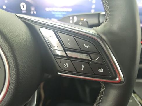 Used 2025 Buick Enclave Preferred image 13