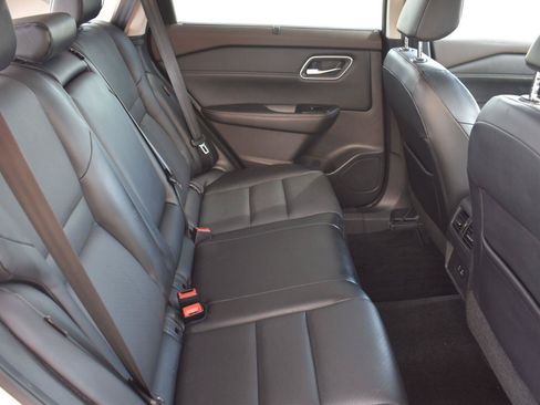 Used 2021 Nissan Rogue SV w/ Premium Package FWD image 60