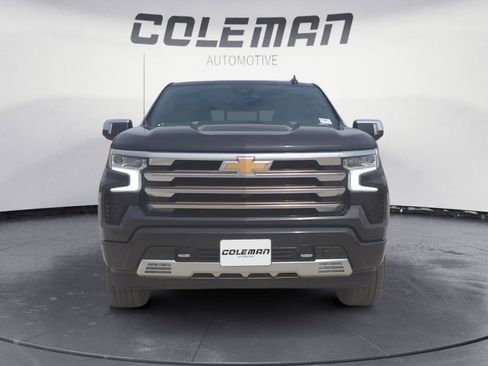 Used 2022 Chevrolet Silverado 1500 High Country w/ High Country Premium Package image 2