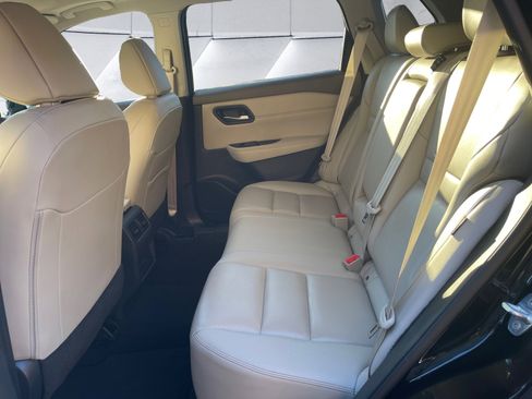 Used 2023 Nissan Rogue SL image 14