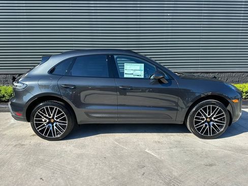 Used 2026 Porsche Macan image 10