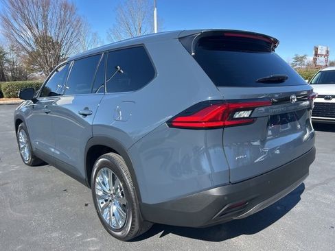 Used 2024 Toyota Grand Highlander Platinum image 9