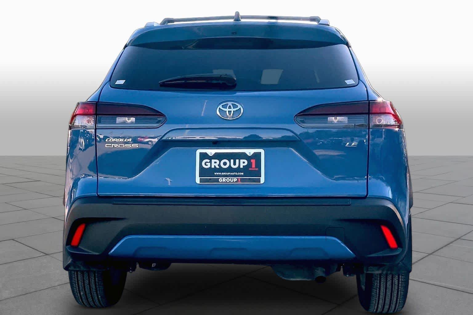 Used 2026 Toyota Corolla Cross LE FWD image 5