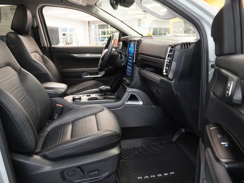 Used 2024 Ford Ranger Lariat w/ FX4 Off-Road Package AWD/4WD image 37