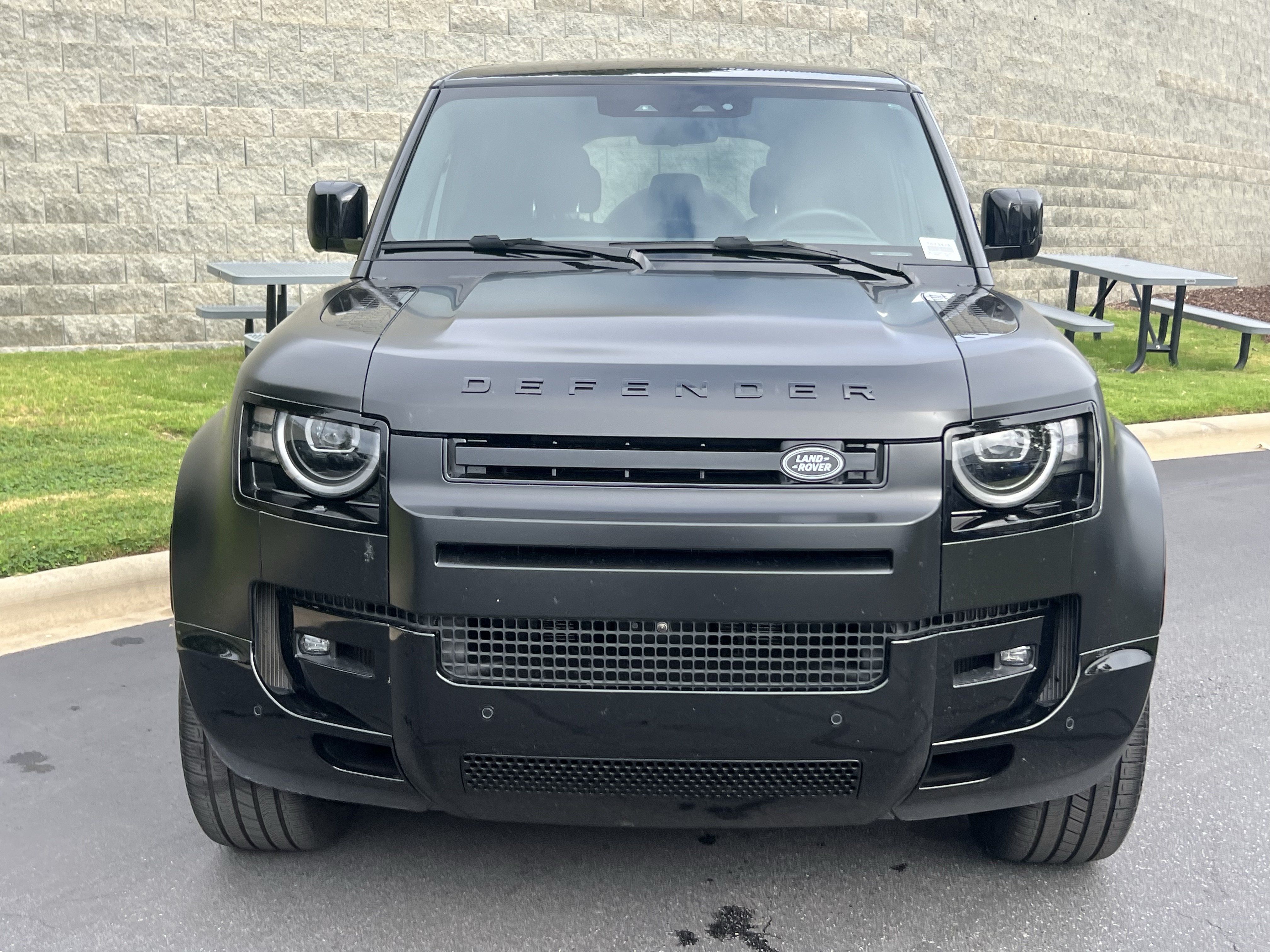 Certified 2026 Land Rover Defender 110 V8 AWD/4WD image 10