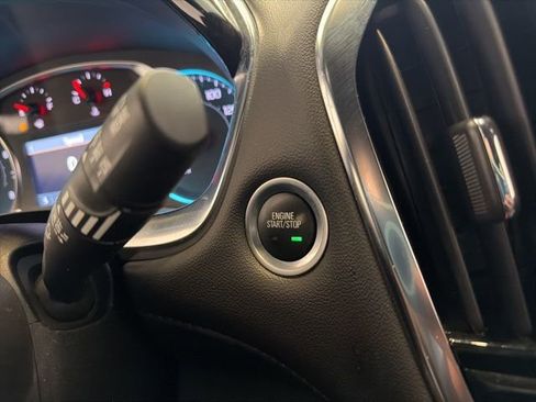 Certified 2023 Chevrolet Traverse LT image 27