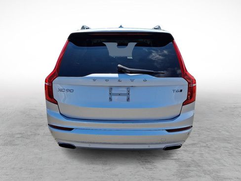 Used 2018 Volvo XC90 T6 Momentum w/ Convenience Package AWD/4WD image 4