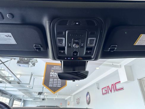 Certified 2023 GMC Yukon Denali Ultimate image 28