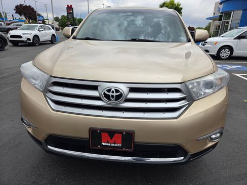 Used 2013 Toyota Highlander FWD image 8