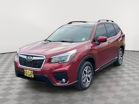 Used 2021 Subaru Forester Premium image 7