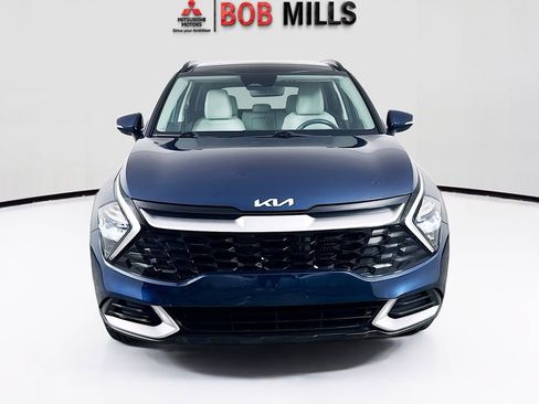 Used 2023 Kia Sportage EX w/ EX Premium Package image 2