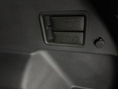 Used 2024 Chevrolet Equinox RS image 30