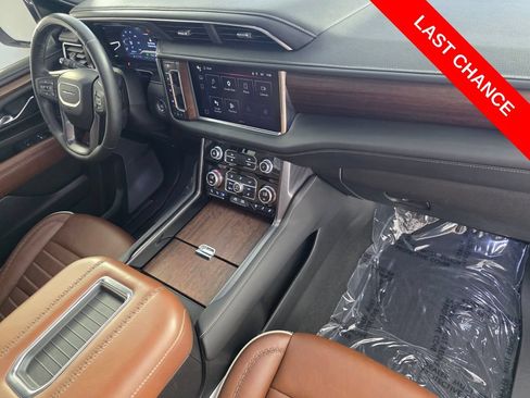 Used 2024 GMC Yukon Denali Ultimate AWD/4WD image 34