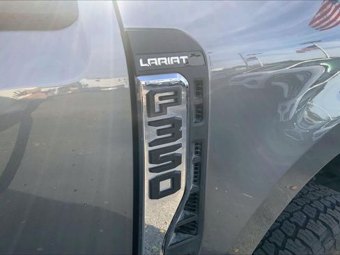 Used 2023 Ford F350 Lariat w/ Chrome Package image 29