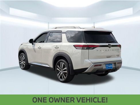 Used 2024 Nissan Pathfinder Platinum AWD/4WD image 4