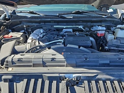 Used 2024 GMC Sierra 2500 AT4 image 12