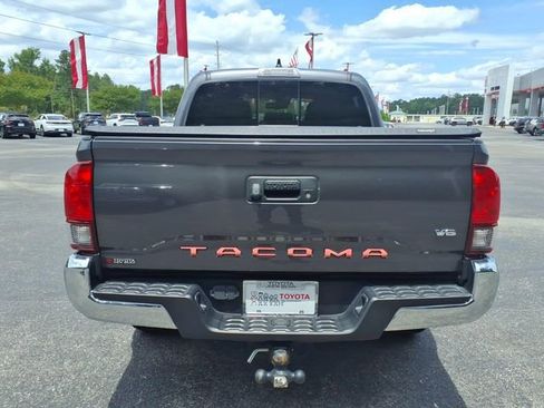 Used 2021 Toyota Tacoma SR5 RWD image 2